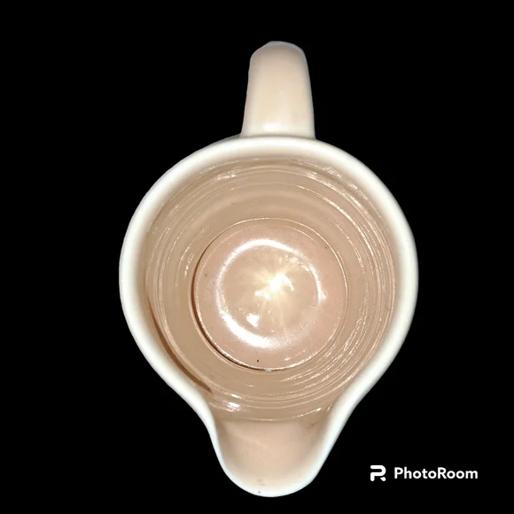 Ceramic Pitcher with Tooth Accents - Picture 4 of 7